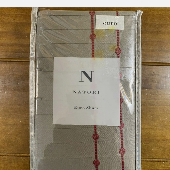 Euro Sham - Picture 3 of 5